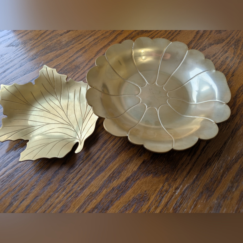 Vintage Neocraft Aluminum Floral Petal And Leaf Etching Bowls